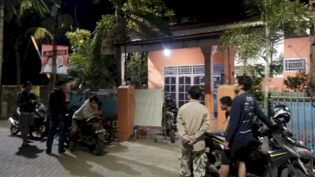 Breaking News: Redaksi Lembaga Pers Mahasiswa UNM Diserang OTK