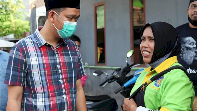 Warga Makassar Ajak Dokter Fadli Bertamasya Keliling Pemukiman