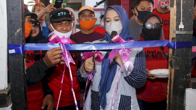 Fatma Resmikan Dua Posko Relawan: Kebersamaan akan Membawa Kemenangan