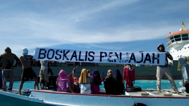 Hendak Mengusir Kapal Royal Boskalis, 12 Nelayan Kodingareng di Tangkap Polairud