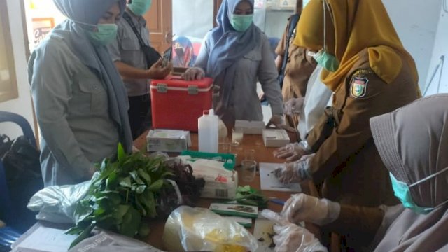 DKP Makassar Uji Sample dan Pantau Pangan di Pasar Tradisional