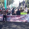 LMP Sulsel Demo Minta Pimpinan PLN Sulselrabar Dicopot, Ini Gegaranya