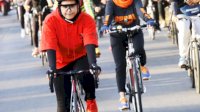 Jaga Kesehatan Tubuh, Fatma Gowes Sepanjang 16 Km
