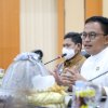 Bagi Beasiswa Guru, Bupati Bantaeng Ingin Semua Sekolah Punya Keunggulan