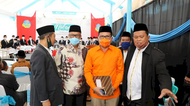 Danny Pomanto Hadiri Pernikahan Massal Hidayatullah Makassar