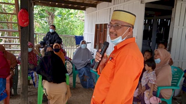 Warga Mangalekana Mengeluh ke Lutfi Sulit Dapat Pupuk dan Air Bersih