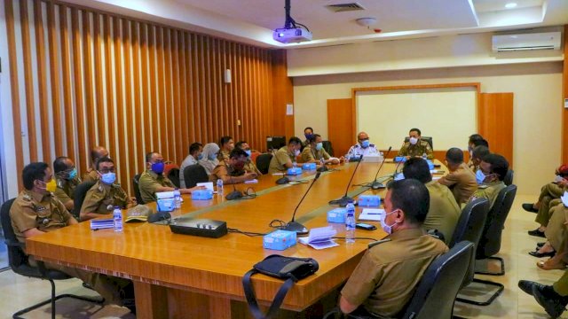 Rudy Kumpulkan Seluruh Camat untuk Revitalisasi Taman di Makassar