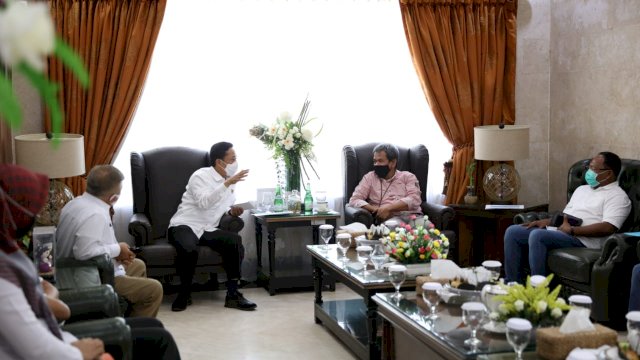 Pemkot Makassar Bersama Pelindo Komitmen Wujudkan Green Port