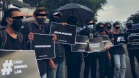 Aksi Kamisan Asosiasi Mahasiswa Unismuh Makassar: Bebaskan Aktivis Pro Demokrasi