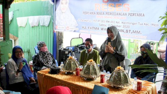 Warga Malimongan Curhat ke Fatma Wahyudin Soal Intensif Guru Mengaji