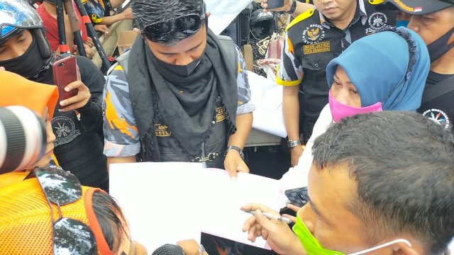 Anggota Dewan Tidak ada di Kantor Sekwan DPRD Sulsel Temui Pendemo
