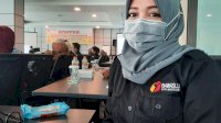 Panwaslu Kecamatan Biringkanaya dan Satpol PP Tertibkan Alat Peraga Kampanye