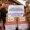 Aliyah Mustika Serahkan Bantuan Kesehatan Kepada Pemkab Bantaeng