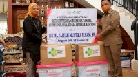 Aliyah Mustika Serahkan Bantuan Kesehatan Kepada Pemkab Bantaeng