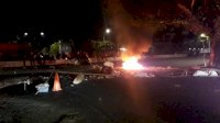 Breaking News,  Massa Aksi Tutup Jalan AP Pettarani Hingga Tengah Malam
