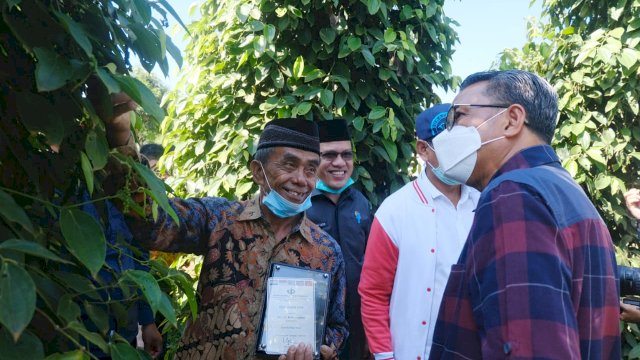 Nurdin Abdullah, Gubernur Pertama Masuk di Daerah Bantilang Luwu Timur