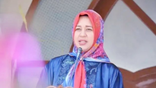 Calon Wakil Wali Kota Makassar, Fatmawati Rusdi, Istri RMS, Wakil Danny Pomanto. FOTO: R/T.