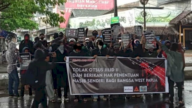 Massa aksi pro Papua Merdeka