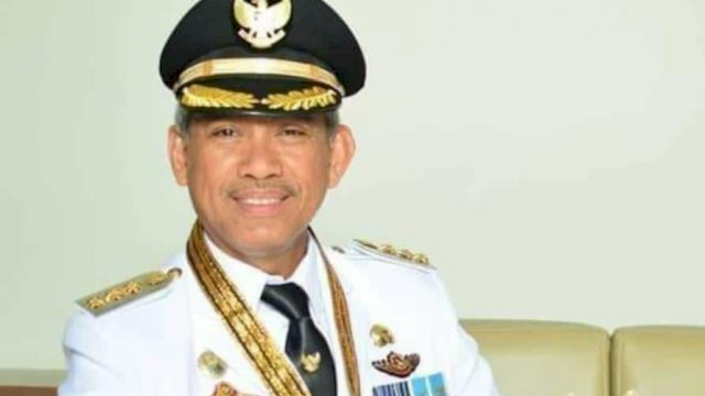 TROTOAR.ID, Makassar - Bupati Luwu Timur, Thorig Husler meninggal dunia, Kamis (24/12/2020). 