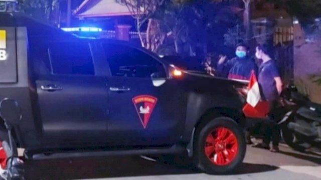 Saat satuan penjina Brimob tengah berjaga