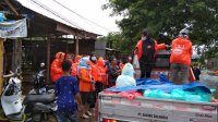 Relawan ADAMA Bantu Korban Banjir di Kota Makassar