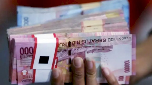 Penipuan dan penggelapan oleh anggota DPRD Sinjai