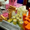 Polisi Gagalkan Pengedaran Ribuan Paket Kosmetik Ilegal di Makassar, Empat Pelaku Diamankan
