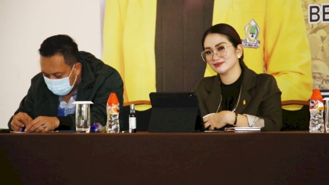 Anggota DPRD Sulsel Debbie Purna Rusdi. Menggelar Sosialisasi Perda Nomor 3 Tahun 2018