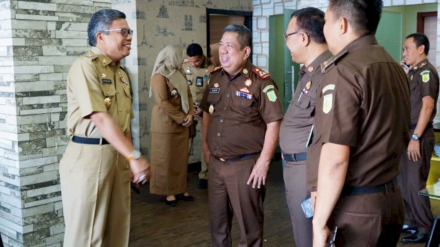 Kajari Parepare Meninggal Karena Covid-19, Taufan Pawe Mengaku Kehilangan Sosok Panutan