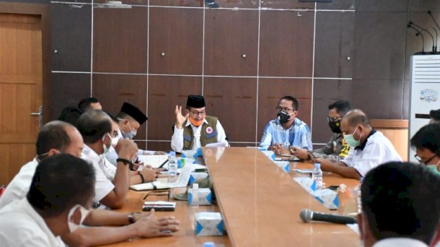 Satgas Covid-19 Kaupaten Luwu Utara Menggalar Rapat bersama Forkopimda Dalam Menekan Angka pennularan Virus Corona  