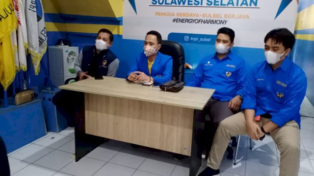 Tim Hukum KNPI Meyatakan Siap Mengawal Lporan DPP KNPI Terhada Abu Janda  tentang Dugaan peryataan Rasisme 