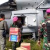 Gunakan Helikopter, TNI AL Distribusikan Bantuan Ke Desa di Pegunungan Majene  Yang Terisolir