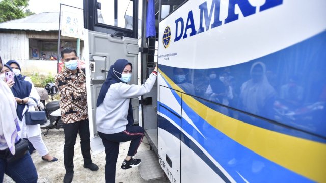 Naik Bus Damri Dari Masamba ke Rongkong Hanya Tiga Jam