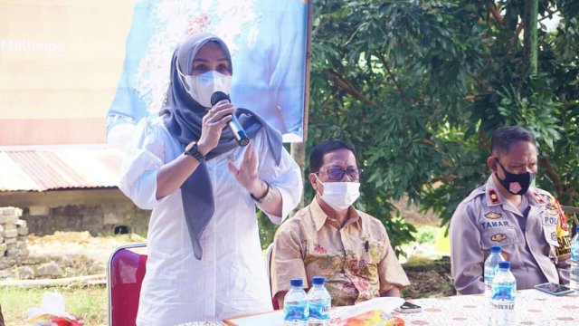 Andi Ina Kartika Sari ketua DPRD Sulsel Melaksanakan kegiatan Reses Masa Sidang ketua tahun 2020-2021 di Kabupaten Barru  