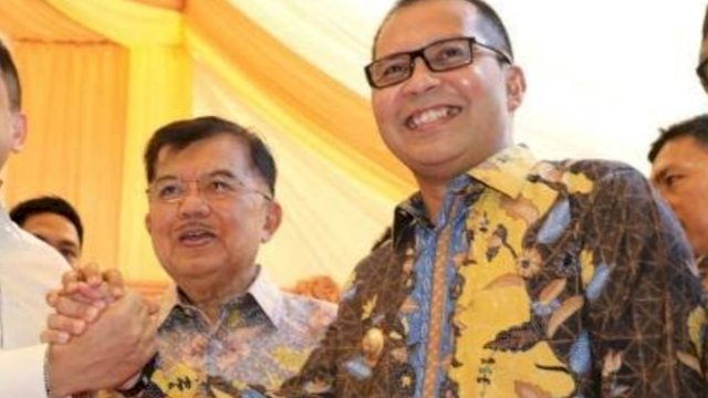 Jusuf Kalla ketika itu bersama dengan Danny Pomanto, dalam sebuah Open house yang digelar di kediaman Wakil Presiden RI, Jusuf Kalla (JK), Jalan Haji Baru, Makassar, Minggu, 17 Juni 2018. | Istimewa/ trotoar.id