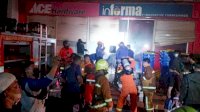 Mall Panakkukang Terbakar, 10 Unit Mobil Pemadam Kebakaran Diterjunkan