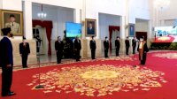 Andi Samsan Ucapkan Sumpah Jabatan Sebagai Wakil Ketua MA di Hadapan Jokowi