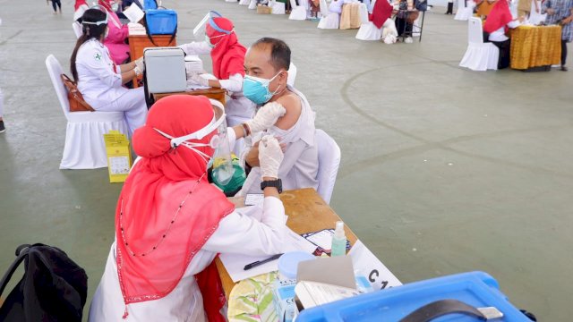 Program Vaksinasi Yang dilakukan Pemerintah Provinsi Sulawesi Selatan