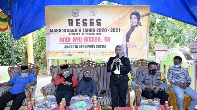 Warga Bulukumba  Curhat ke Andi Ayu, Soal Bibit Jagung dan Air Bersih