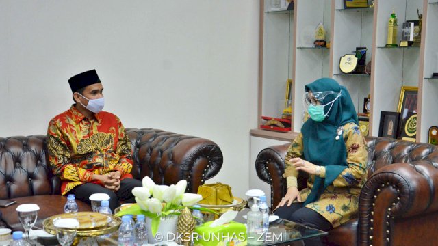 Pertemuan antara Ketua DPRD Kota Makassar denga  pihak Unhas.