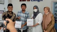 Kunjungi Masjid Kurir Langit, Andi Ina Apresiasi Prograam Beasiswa