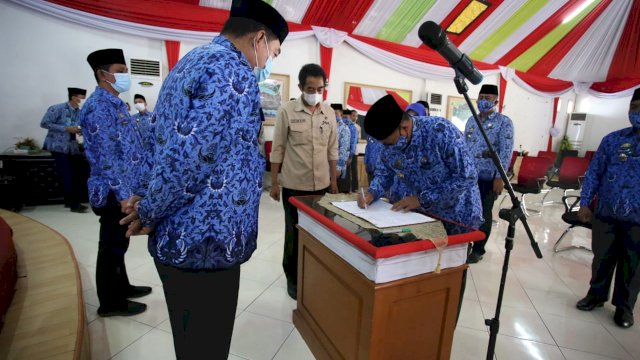 Abdul Hayat Lantik Pengurus Korpri Kabupaten Enrekang