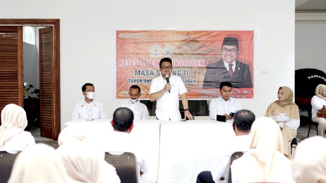 Wakil Ketua DPRD Sulsel Darmawangsyah Muin Saat Menggelar Reses Masa Sidang Pertama Tahun 2021 di Kabupaten Giwa