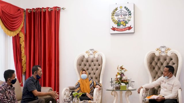 Wakil Bupati Sinjai Kartini menemui Wakil Gubernur Sulsel Diruah Jabatan Wakil Gubernur Sulsel