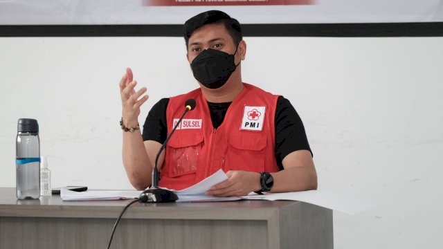 Ketua PMI Adnan P Memimpin Rapat kerja PMI Sulsel