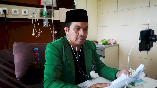 Meski Dirawat Carena Corona, di RSWD, Wachyudi Muchsin Raih Magister Kesehatan