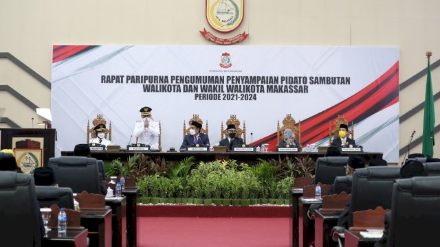 Walikota dan Wakil Walikota Makassar Memaparkan Visi Misi Dan Porgram 100 Hari Dalam Rapat paripurna DPRD Kota Makassar