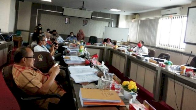 Rapat Kerja Komisi D DPRD Sulsel Bersama Dengan Dinas PUTR