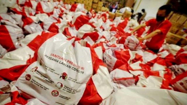 Potret tumpukan bansos, (Google).