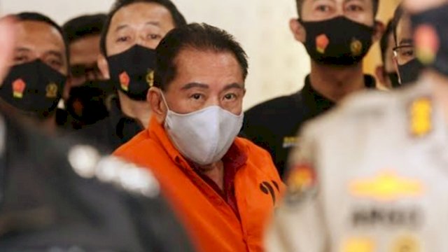 Tjoko Tjandra.